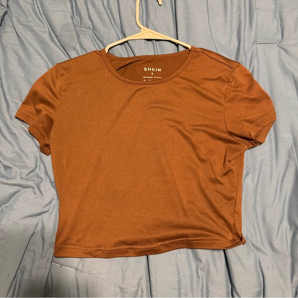 brown crop - Picture 1 of 1